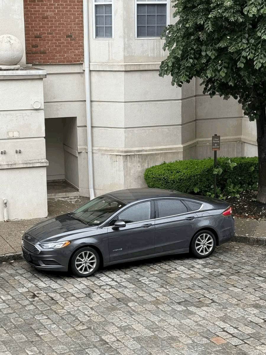 ქირავდება Ford Fusion 2017